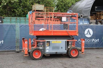 Veiling: Schaarhoogwerker Skyjack SJ6832 RT Diesel 12m 2014, Ophalen