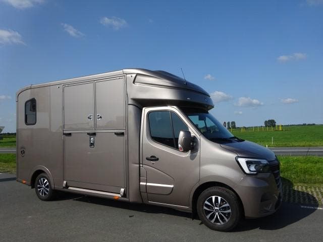 NIEUWE BPM vrije Paragan horsetruck v.a. Euro 760,- p/m, Dieren en Toebehoren, Paarden en Pony's | Trailers en Aanhangwagens, Overige typen