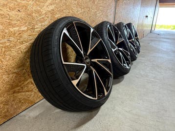 Nieuw 19 inch Audi look velgen met nieuwe banden, Velg(en), Nieuw, All Season, 225 mm