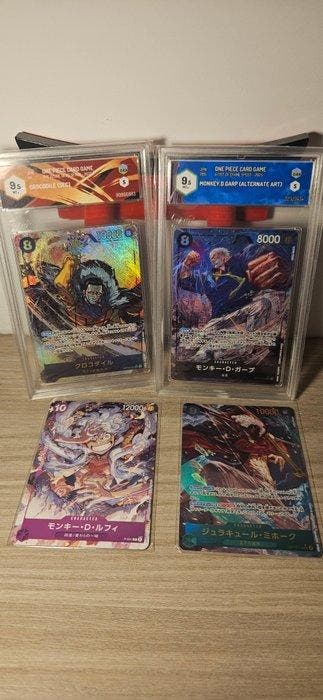 Bandai - 4 Graded card - One Piece - Monkey D. Luffy - Graad, Hobby en Vrije tijd, Nieuw