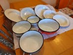 Bord (9) - Metaal - Vintage emaille-servies