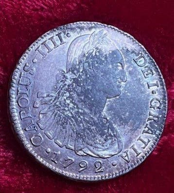 Spanje. Carlos IV. 8 Reales 1792 Lima IJ