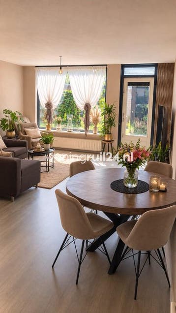 Woningruil - Hitchcocklaan 81 - 4 kamers en Flevoland, Flevoland