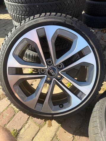 Audi A3 S3 originele 18 inch wielen set met winterbanden, Ophalen, 18 inch, Banden en Velgen, Nieuw