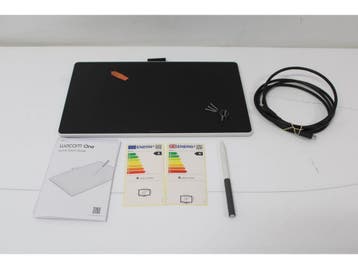 Wacom One 14 - Grafische tablet - 2540 lpi 309 x 174 mm USB, Verzenden, Zo goed als nieuw