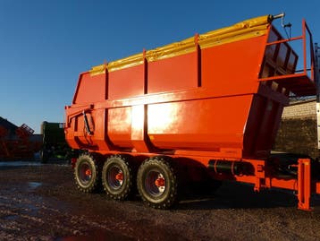 Laumetris PTL-30S Zandkipper, Zakelijke goederen