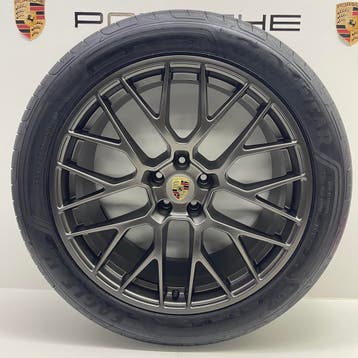 Porsche Macan ORIGINELE 20 RS Spyder Titanium met banden, Ophalen, Gebruikt, 295 mm, Banden en Velgen