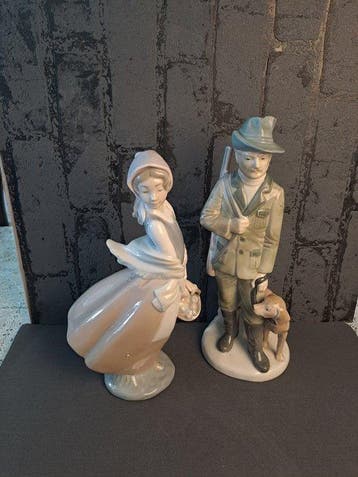 Nao by Lladró - Figuur - The Girl and the Hunter - Porselein