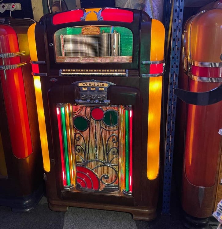 Wurlitzer 700 Jukebox 1940 - Gerestaureerd, Verzamelen, Automaten | Jukeboxen, Ophalen