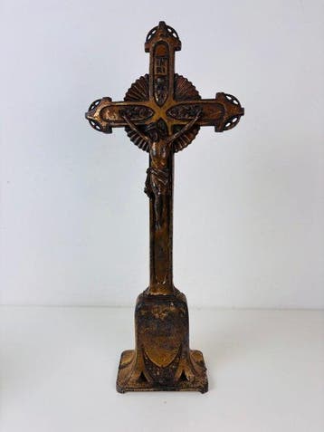 Crucifix - Gietijzer - 1920-1930 - Corpus Christi met INRI