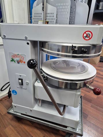 Sigma SPZ40 pizzaspinner dough press ONLINE VEILING, Gebruikt, Overige typen