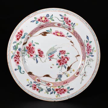 Bord - Assiette aux émaux de la Famille Rose à décor dun