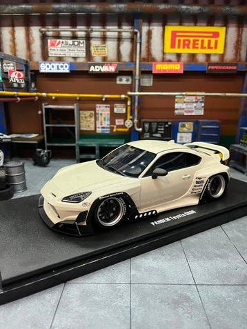 GT Spirit 1:18 - Modelauto - Toyota GR86 Pandem - Kristalwit, Nieuw