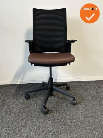 Ahrend 2020 bureaustoel  - refurbished - Bruin kunstleer - h, Werkplek, Ophalen of Verzenden, Gebruikt, Stoel
