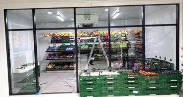 Aluminium kozijn, B400 x H270 cm, voor inloop koelcel,, Gebruikt