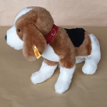Steiff - Figuur - Nelly the Beagle (Retired) - Plush