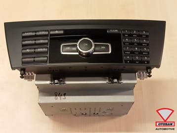 Mercedes C Klasse W204 Navigatie Commond A2049001813, Ophalen, Gebruikt, Mercedes-Benz