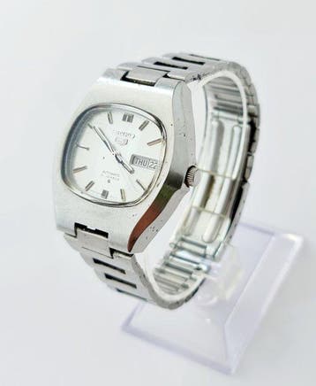 Seiko - Rare TV Dial Seiko 5 Automatic 6319-5010 21 Jewels
