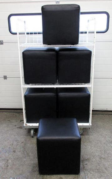 Hocker, Poef, zwart kunstleer, B40 x D40 x H40 cm