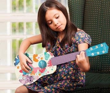 Lilo &amp; Stitch Mijn eerste gitaar - 21, Ophalen of Verzenden, Zo goed als nieuw