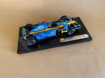 Hot Wheels Racing 1:18 - Modelauto - RENAULT F1, Nieuw