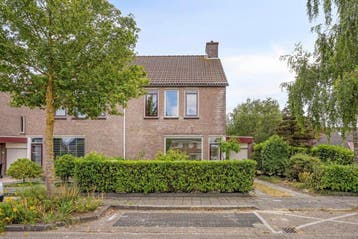Te huur: Huis Martinus Nijhofflaan in Kloetinge, Kloetinge, Zeeland
