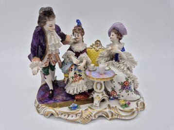 Aelteste Volkstedter - Figuur - Galantes Paar bei der