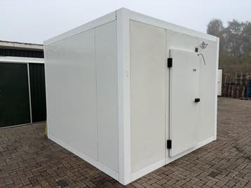 Vriescel 328 x 328 x 268 cm, Nieuw in verpakking, Koelen en Vriezen