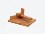Georg Herold (1947) - sculptuur, Bauhaus 2 - 16 cm - Hout -