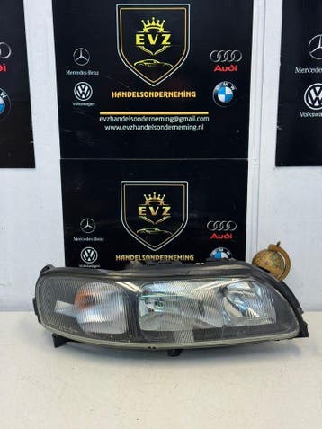 Volvo V70 bj.2001/2007 koplamp links art.8620687, Gebruikt, Volvo