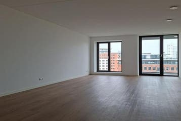 Appartement Maanplein in Den Haag, Huizen en Kamers, Den Haag, Den Haag, Via bemiddelaar, Appartement