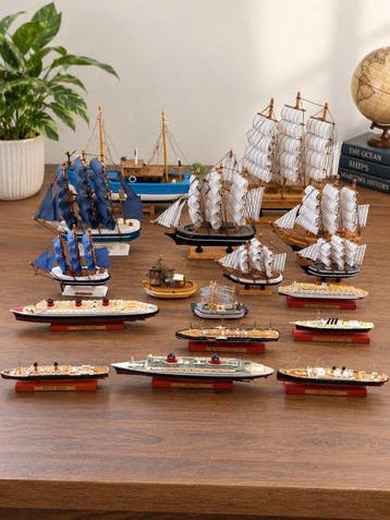 Niet op schaal - Modelboot (17) - Normandie; France; Wilhelm, Nieuw