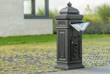 OUTLET: Vrijstaande brievenbus, Engelse kolombrievenbus!, Tuin en Terras, Brievenbussen, Nieuw