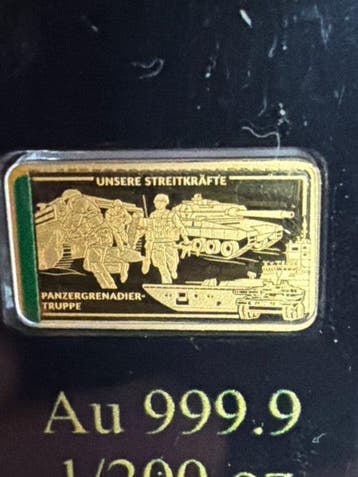 Wereld. Gold bar Unsere Streitkräfte Panzergrenaden Truppe, Postzegels en Munten, Munten | Europa | Niet-Euromunten