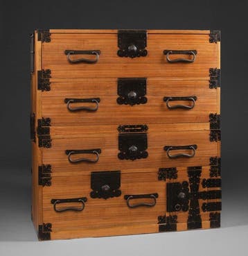 Ladekast met stevige hardware. - Kiri (Paulownia) hout,, Antiek en Kunst