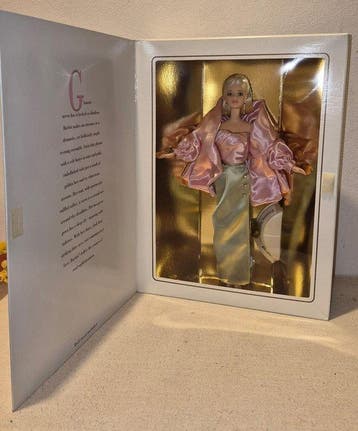Mattel - Barbiepop Barbie Evening Sophisticate Robert Best