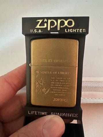 Zippo - Aansteker - IJzer (gegoten/gesmeed), Nieuw