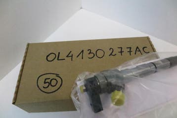 wtryskiwacz 2.0 TDI 04L130277AC Audi VW Seat, Auto-onderdelen, Verzenden, Gebruikt