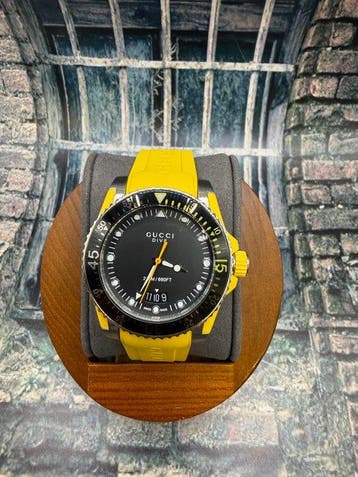 Gucci - Dive - Zonder minimumprijs - YA136319 - Unisex -, Nieuw