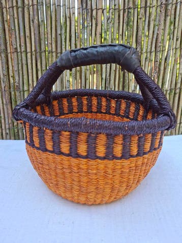 Bruin / oranje mandje Ghana, Mand, Verzenden, Rond, Nieuw
