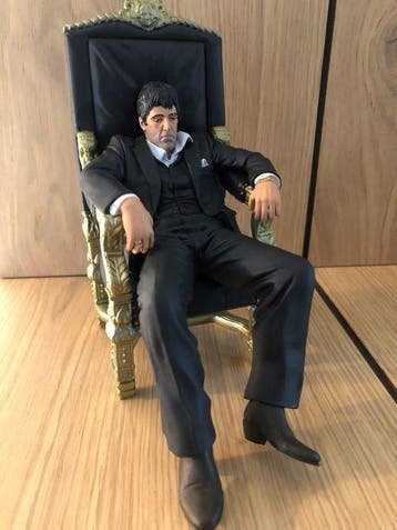 Scarface - Al Pacino as Tony Montana on Throne, Nieuw