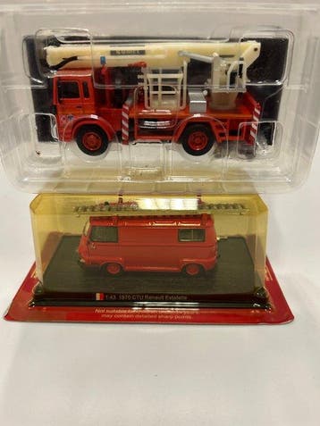 1:43 - Model vrachtwagen (2) - Renault Estafette 1970 CTU;, Nieuw