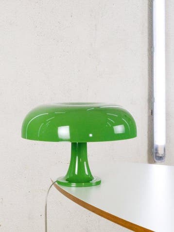Artemide - Giancarlo Mattioli - Tafellamp - Nessino - Groen, Antiek en Kunst, Antiek | Lampen
