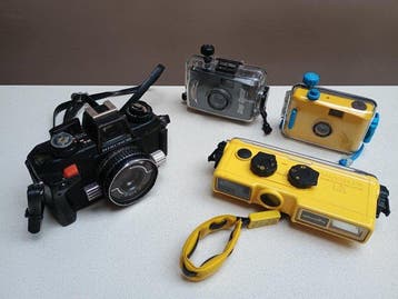 Minolta, Nikon Nikonos IV-A / Minolta Weathermatic A / 2 x, Nieuw
