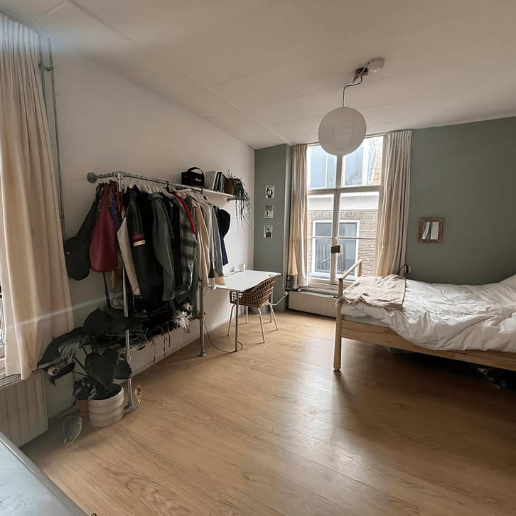 Kamer in Delft gevonden voor €800,- pm, Huizen en Kamers, Huizen te huur, Direct bij eigenaar, Zuid-Holland, (Studenten)kamer