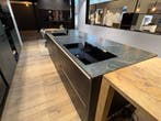 Nolte showroom keuken – Eiken nero/Blackgreen - Compleet, Huis en Inrichting, Keuken | Complete keukens, Nieuw, Overige kleuren