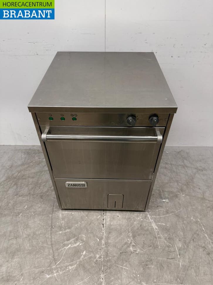 RVS Zanussi Vaatwasser 400V Horeca, Zakelijke goederen, Horeca | Keukenapparatuur, Gebruikt, Ophalen of Verzenden