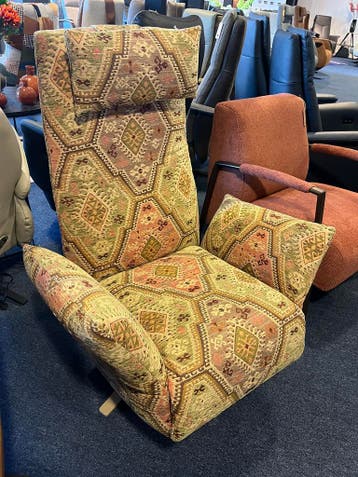Bijzonder stoelen, bijzondere stoffen, bijzondere materialen, Huis en Inrichting, Ophalen of Verzenden, Nieuw, Leer