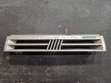 Grille Fiat Uno ( prijs incl. verzenden ), Auto-onderdelen, Ophalen of Verzenden, Gebruikt, Fiat