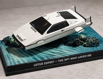 James Bond 007: The Spy Who Loved Me - Roger Moore, Nieuw